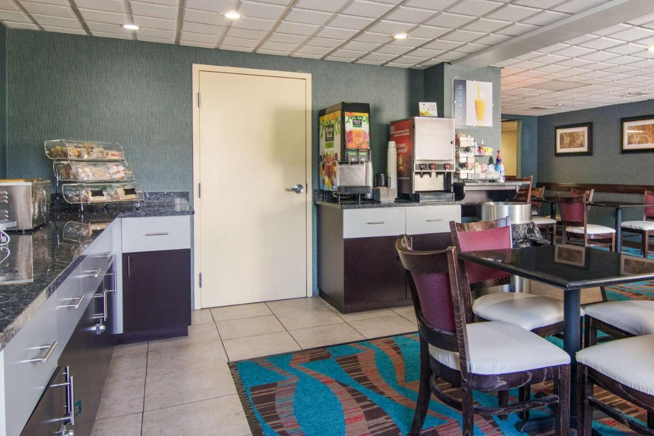 Best Western Dutch Valley Inn New Philadelphia Ngoại thất bức ảnh