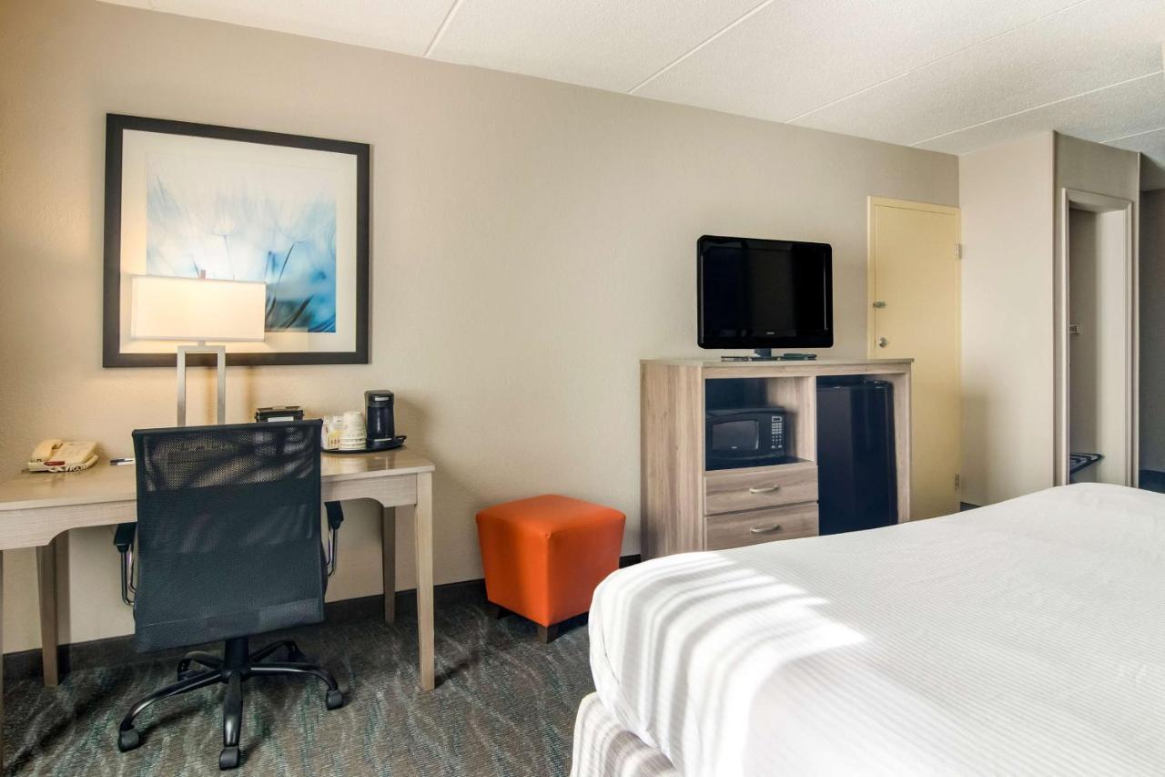 Best Western Dutch Valley Inn New Philadelphia Ngoại thất bức ảnh