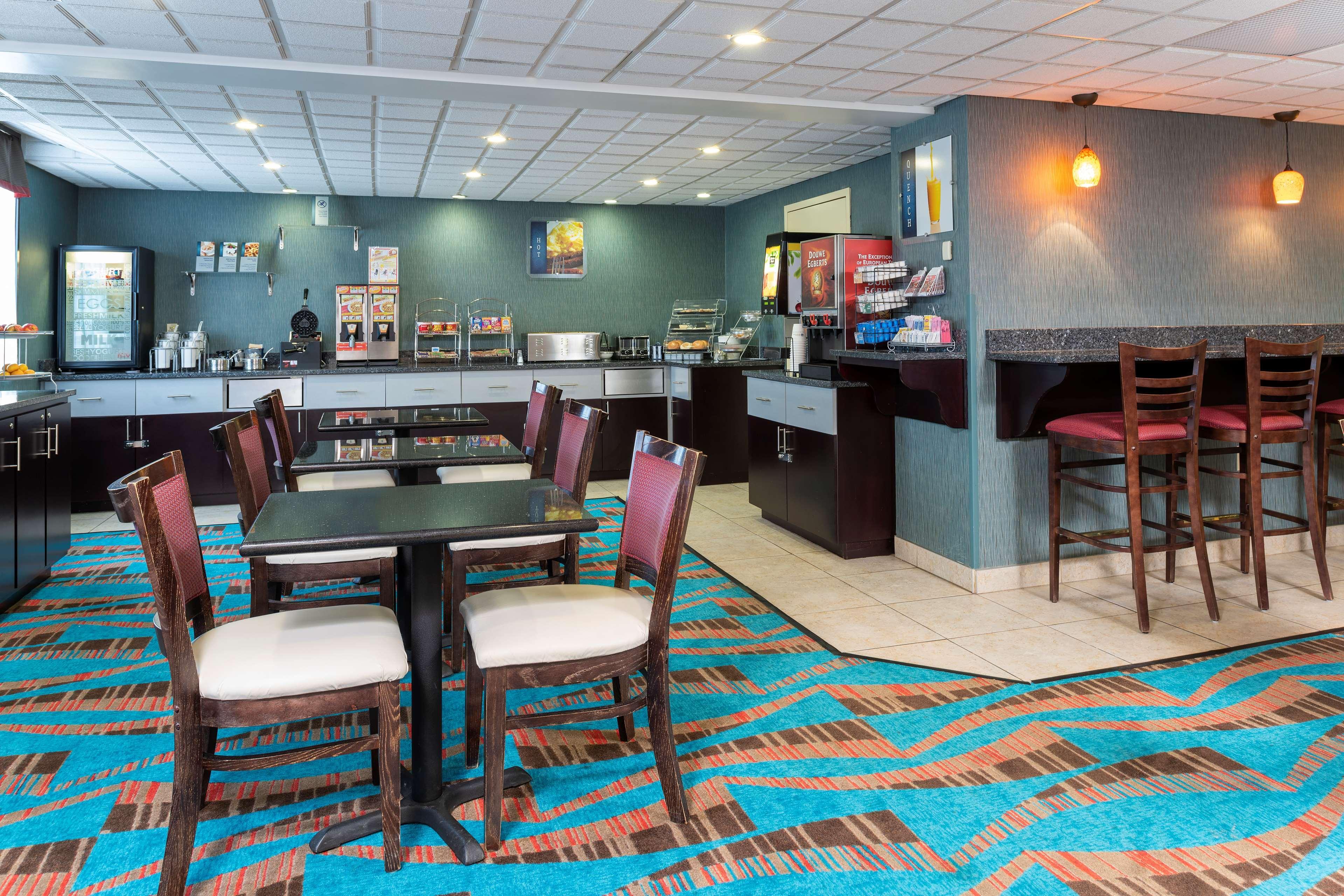 Best Western Dutch Valley Inn New Philadelphia Ngoại thất bức ảnh